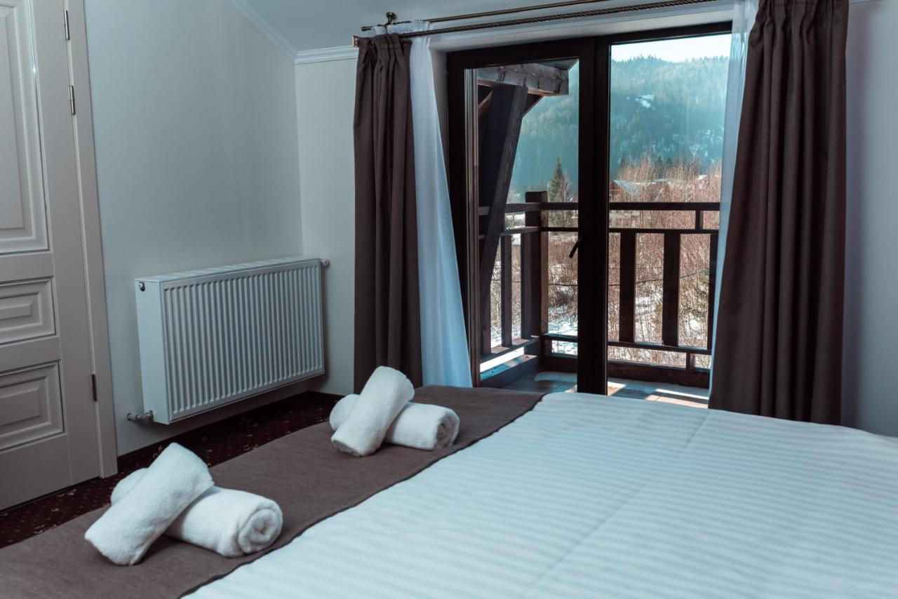 Residence Nesh Tatariv Esterno foto